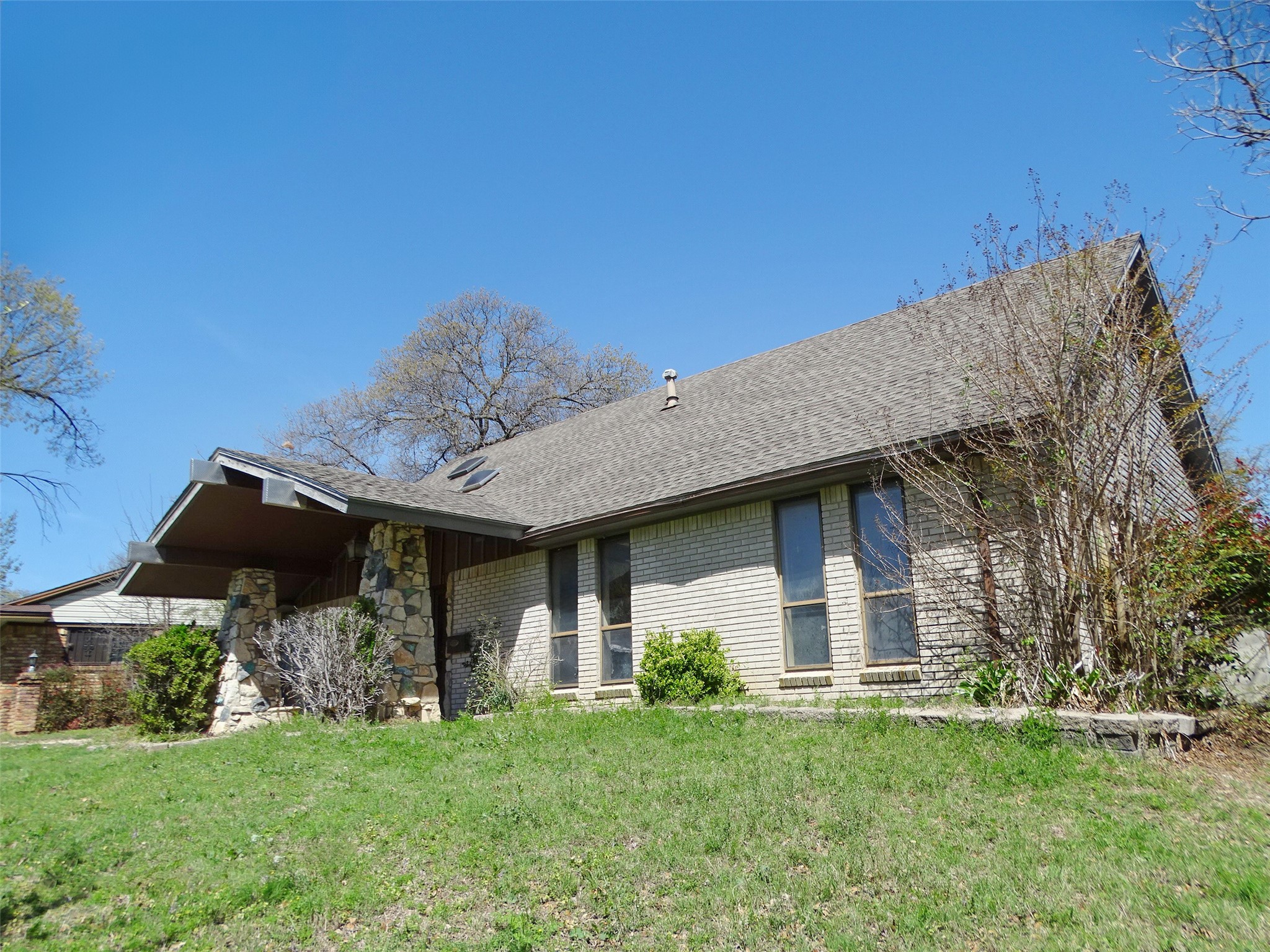 815 Wood River Road Dallas TX 75232
