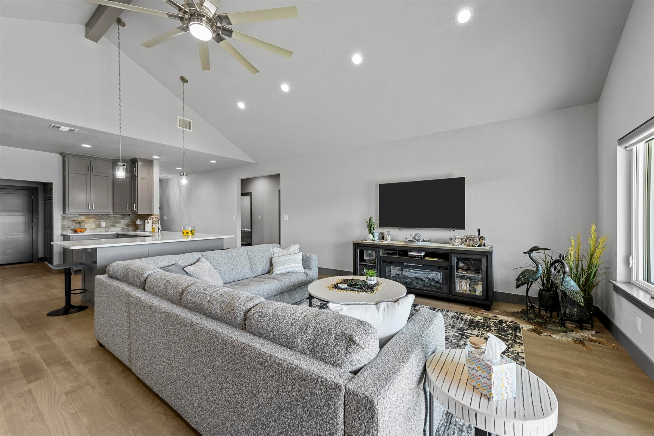 502 S Bay Court Runaway Bay TX 76426