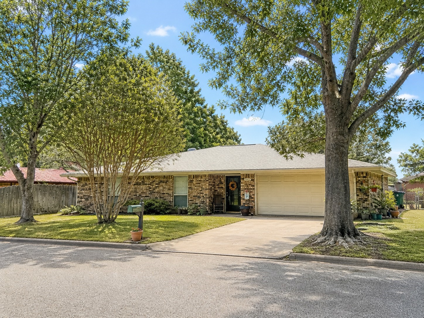 1207 Friona Street Bowie TX 76230