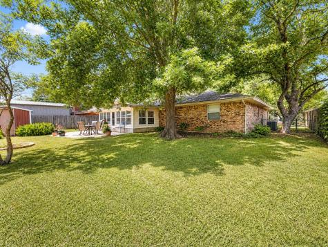 1207 Friona Street Bowie TX 76230