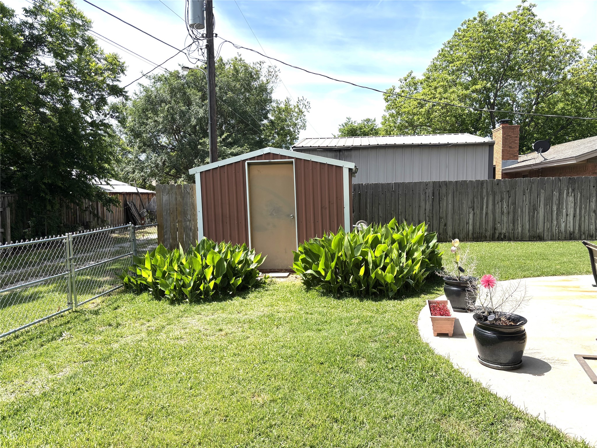 1207 Friona Street Bowie TX 76230
