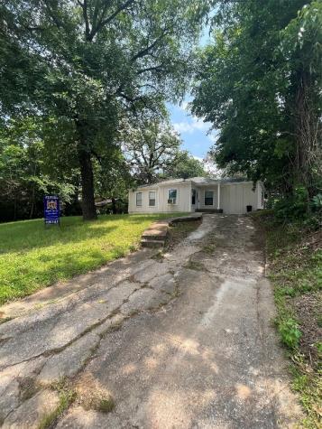 1312 W Nelson Street Denison TX 75020