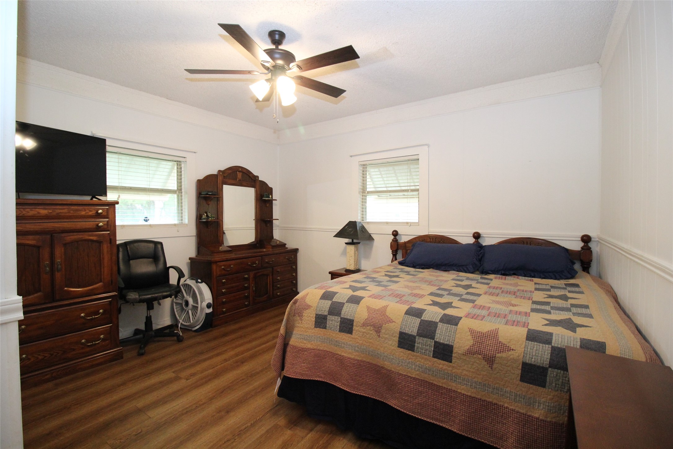 220 N 14th Avenue Munday TX 76371