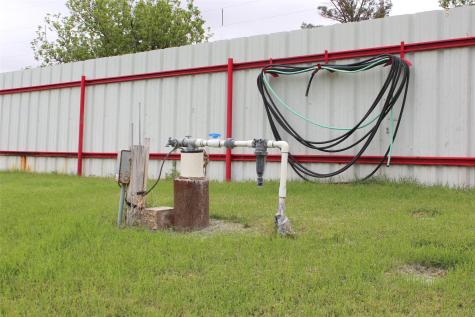220 N 14th Avenue Munday TX 76371