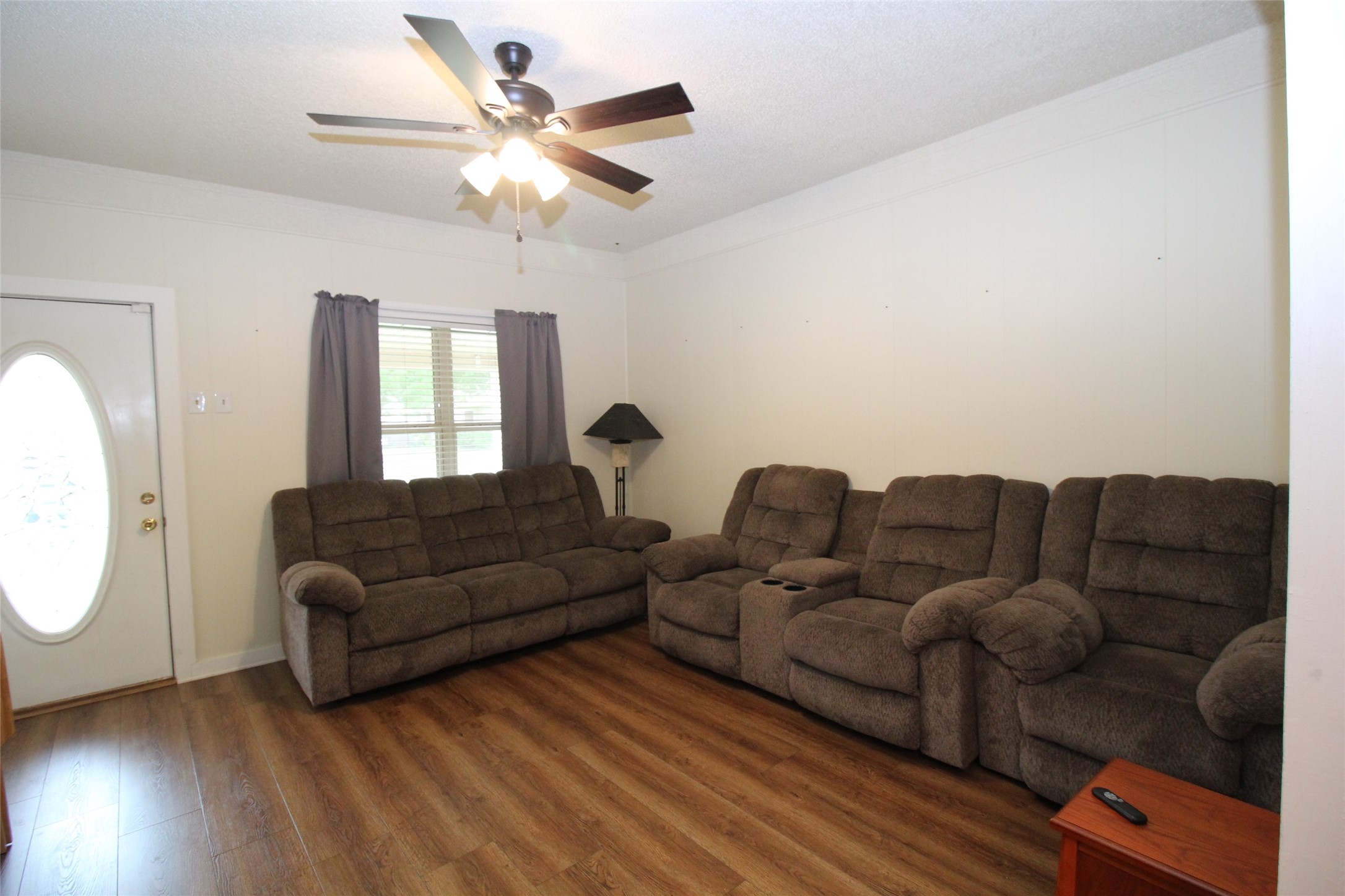 220 N 14th Avenue Munday TX 76371