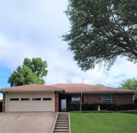 1510 Linda Street Bowie TX 76230