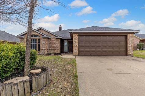 751 Tanglewood Drive Burleson TX 76028