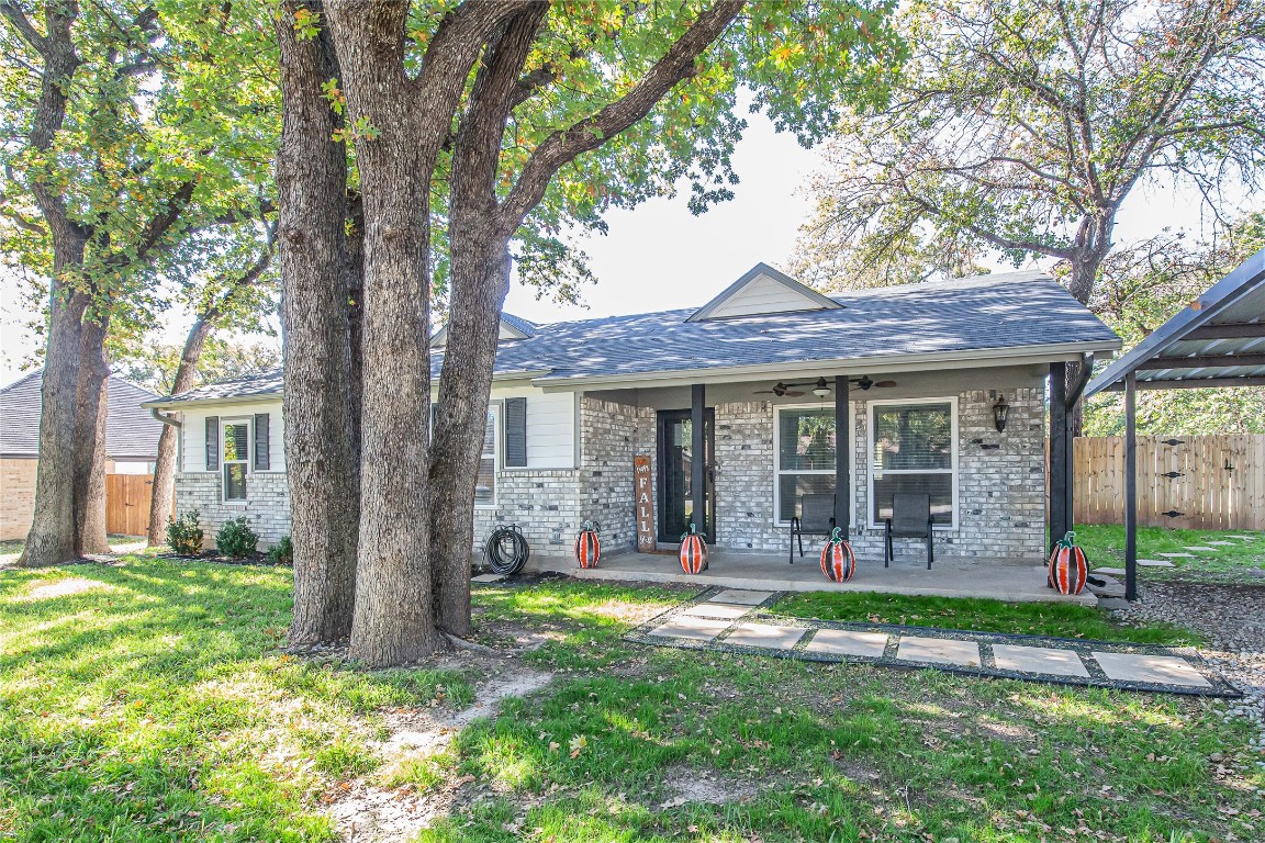 325 Maplewood Street Azle TX 76020