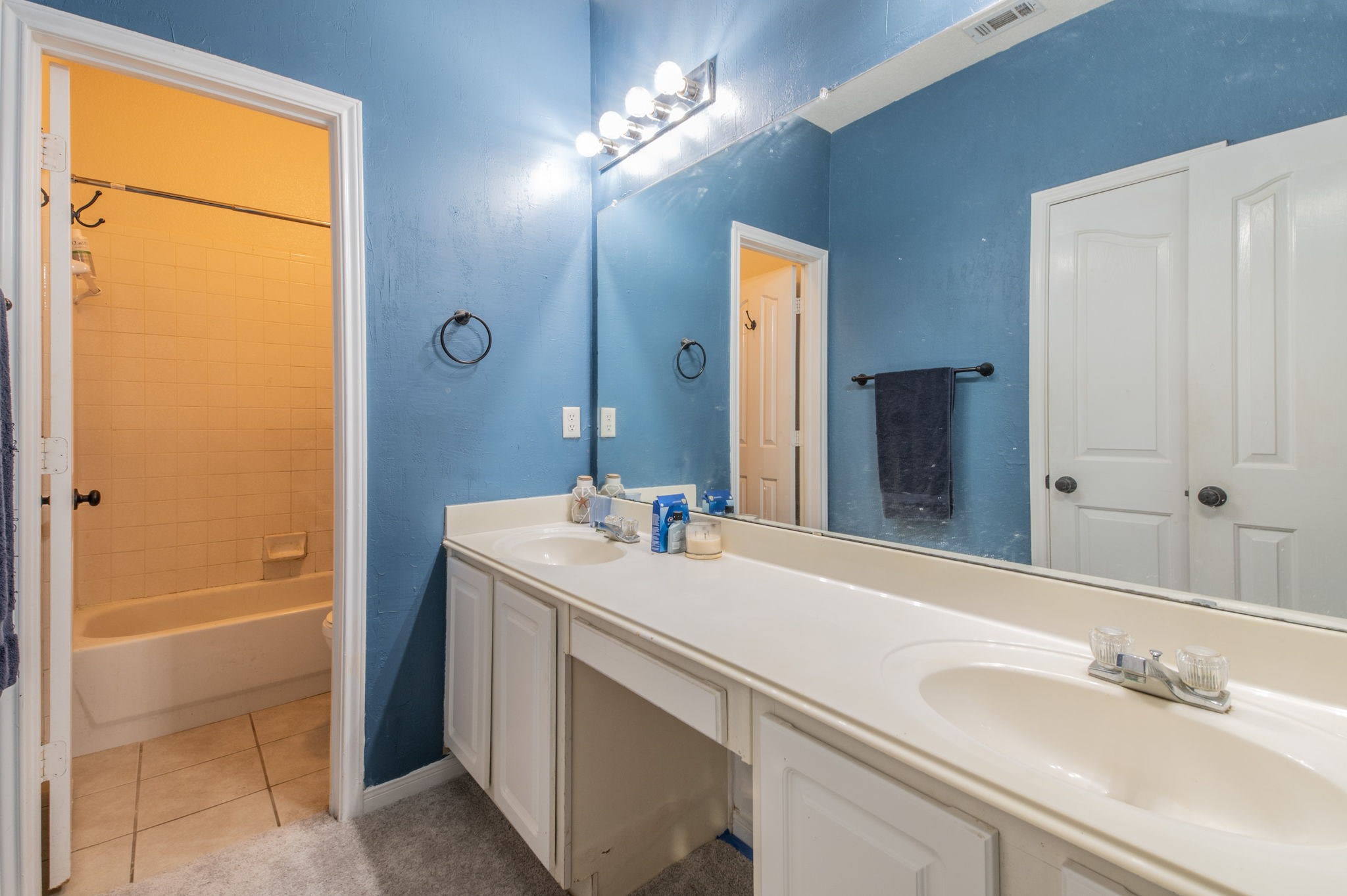 5022 Sandestin Court Garland TX 75044