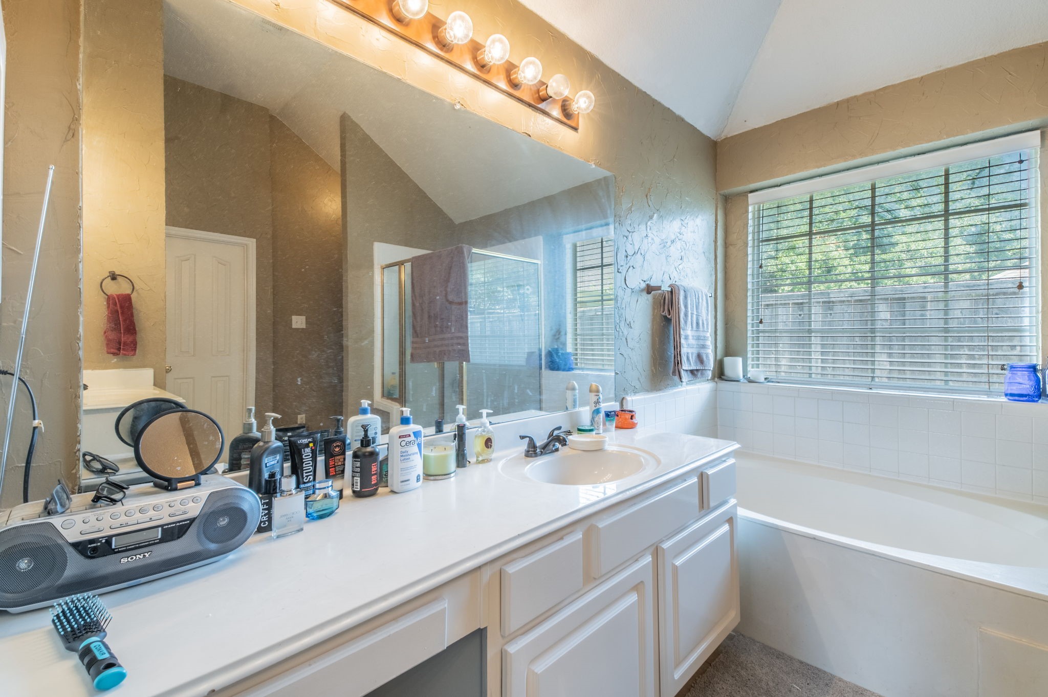 5022 Sandestin Court Garland TX 75044