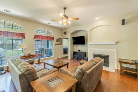 5022 Sandestin Court Garland TX 75044