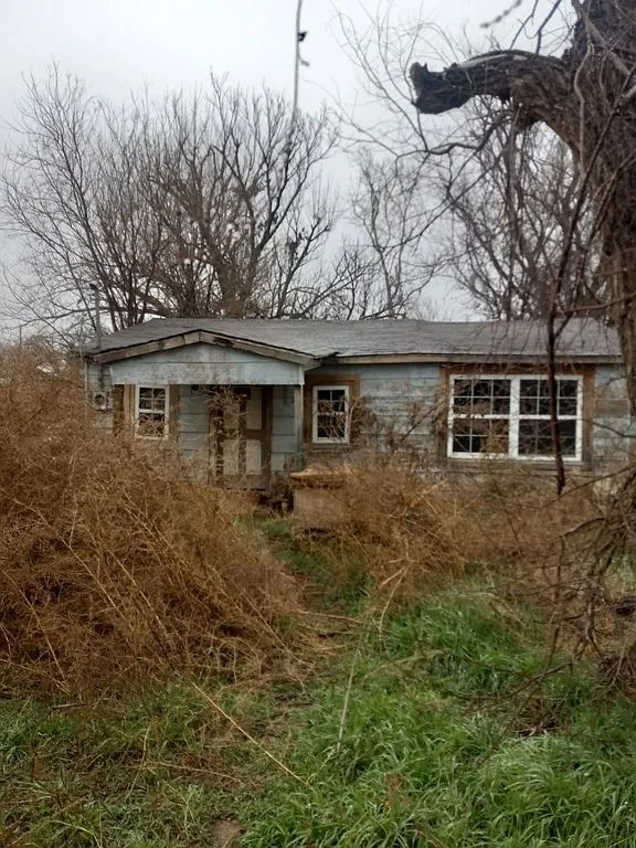 808 N Garfield Avenue Rotan TX 79546