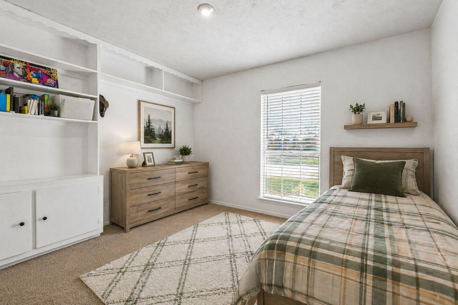 1833 Woodbury Carrollton TX 75007