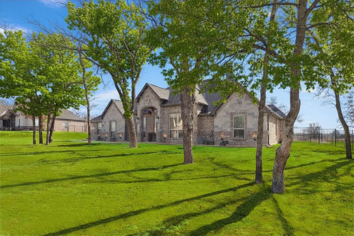 703 Winkler Way Springtown TX 76082