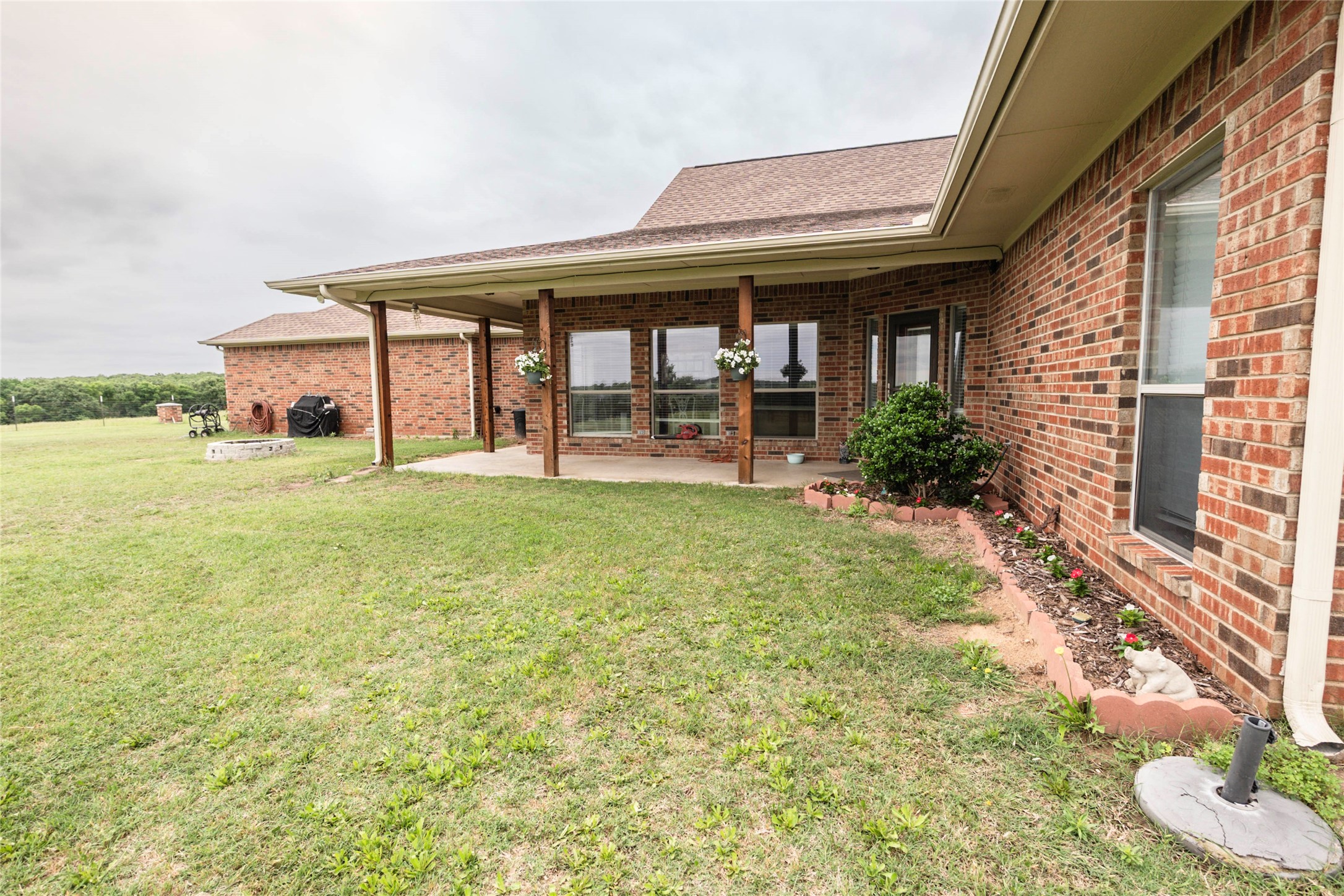 2168 Fruitland Road Sunset TX 76270