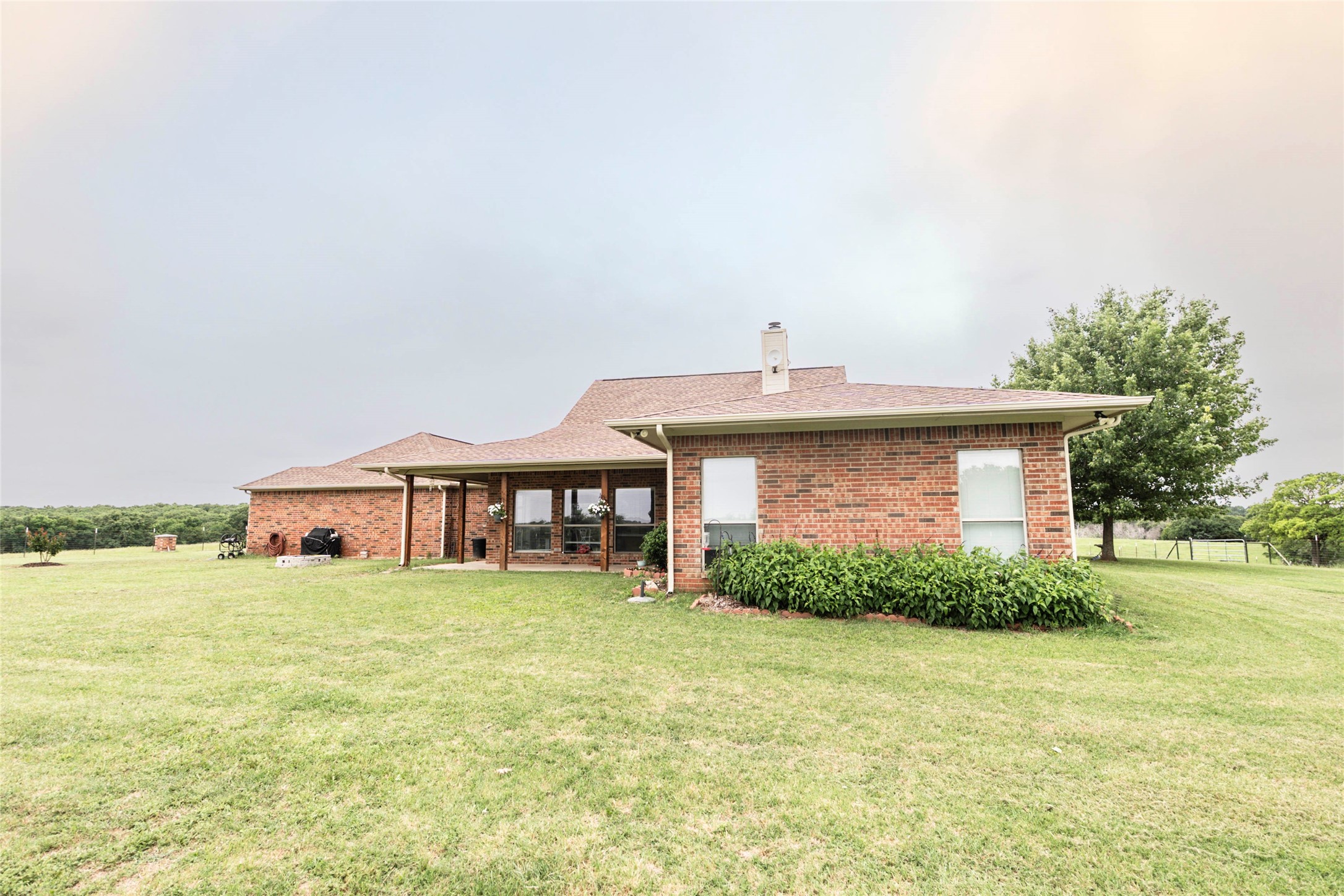 2168 Fruitland Road Sunset TX 76270