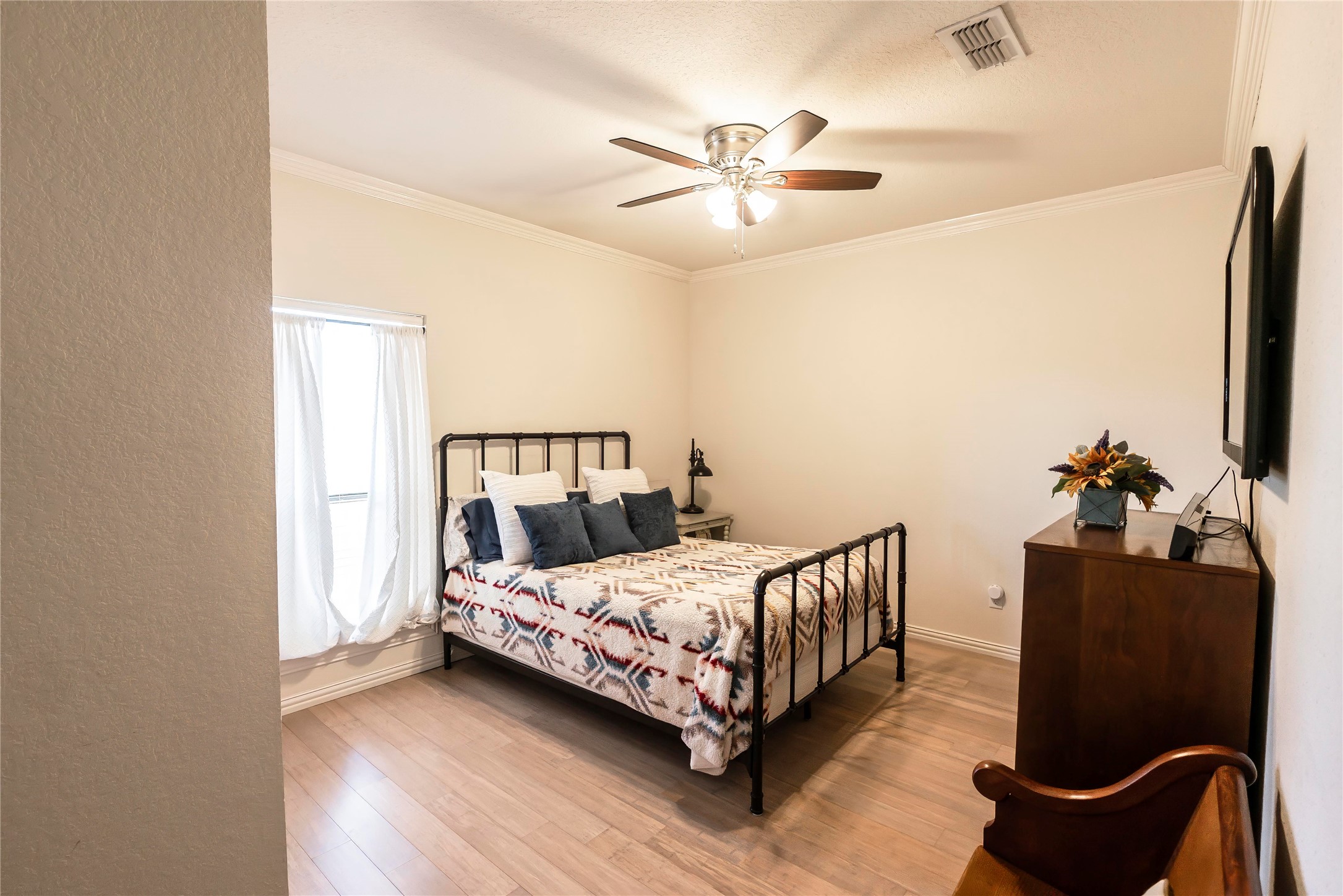 2168 Fruitland Road Sunset TX 76270