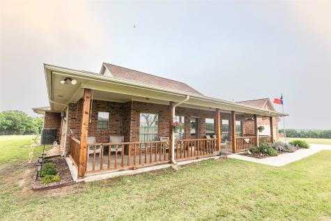 2168 Fruitland Road Sunset TX 76270