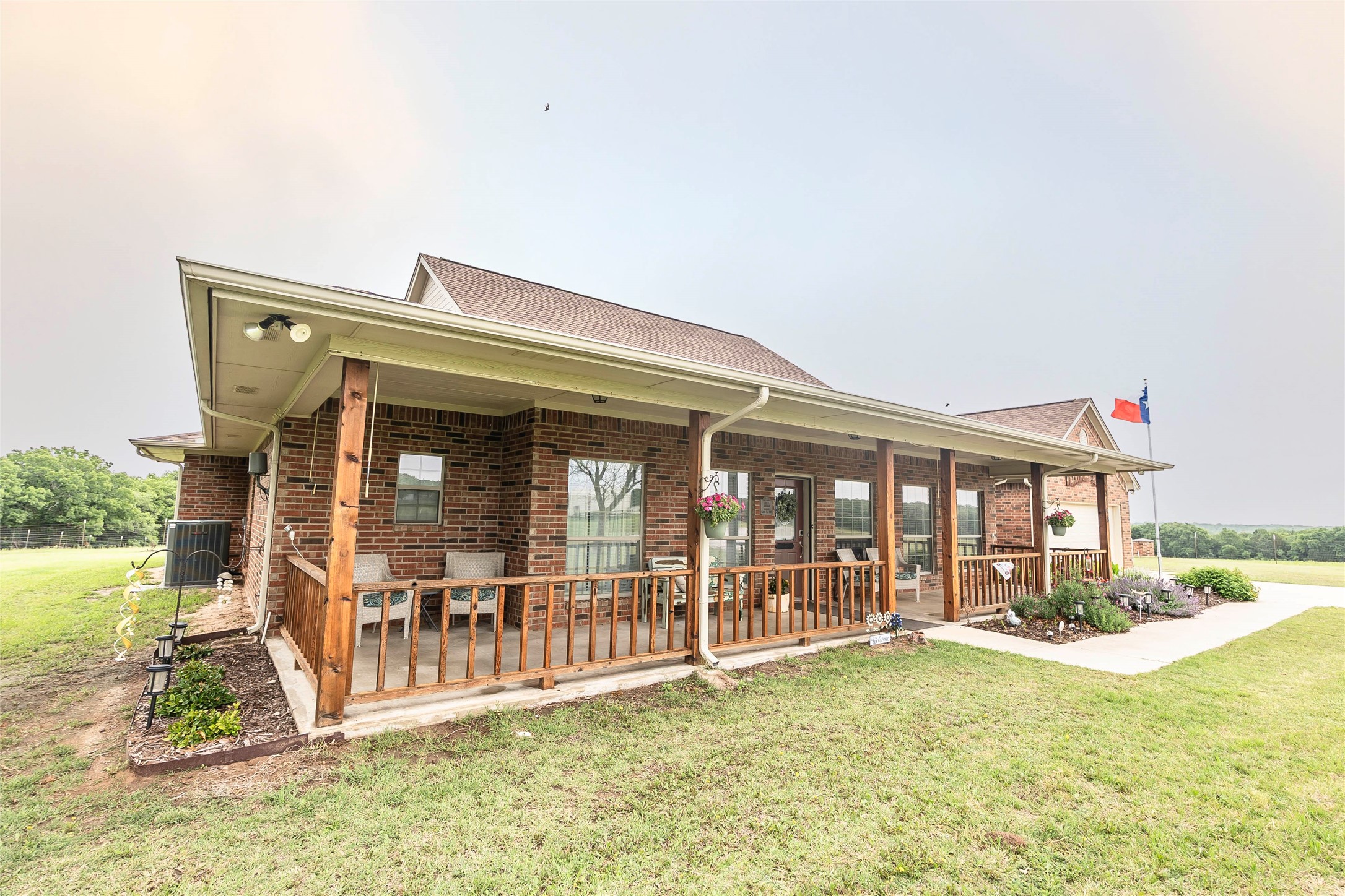 2168 Fruitland Road Sunset TX 76270