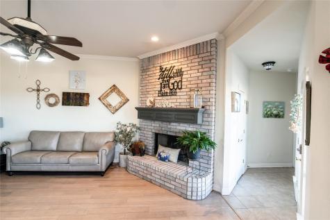 2168 Fruitland Road Sunset TX 76270