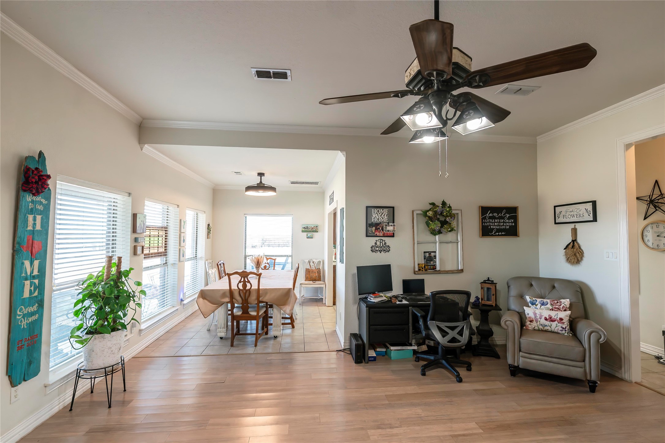 2168 Fruitland Road Sunset TX 76270