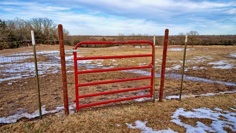 2168 Fruitland Road Sunset TX 76270