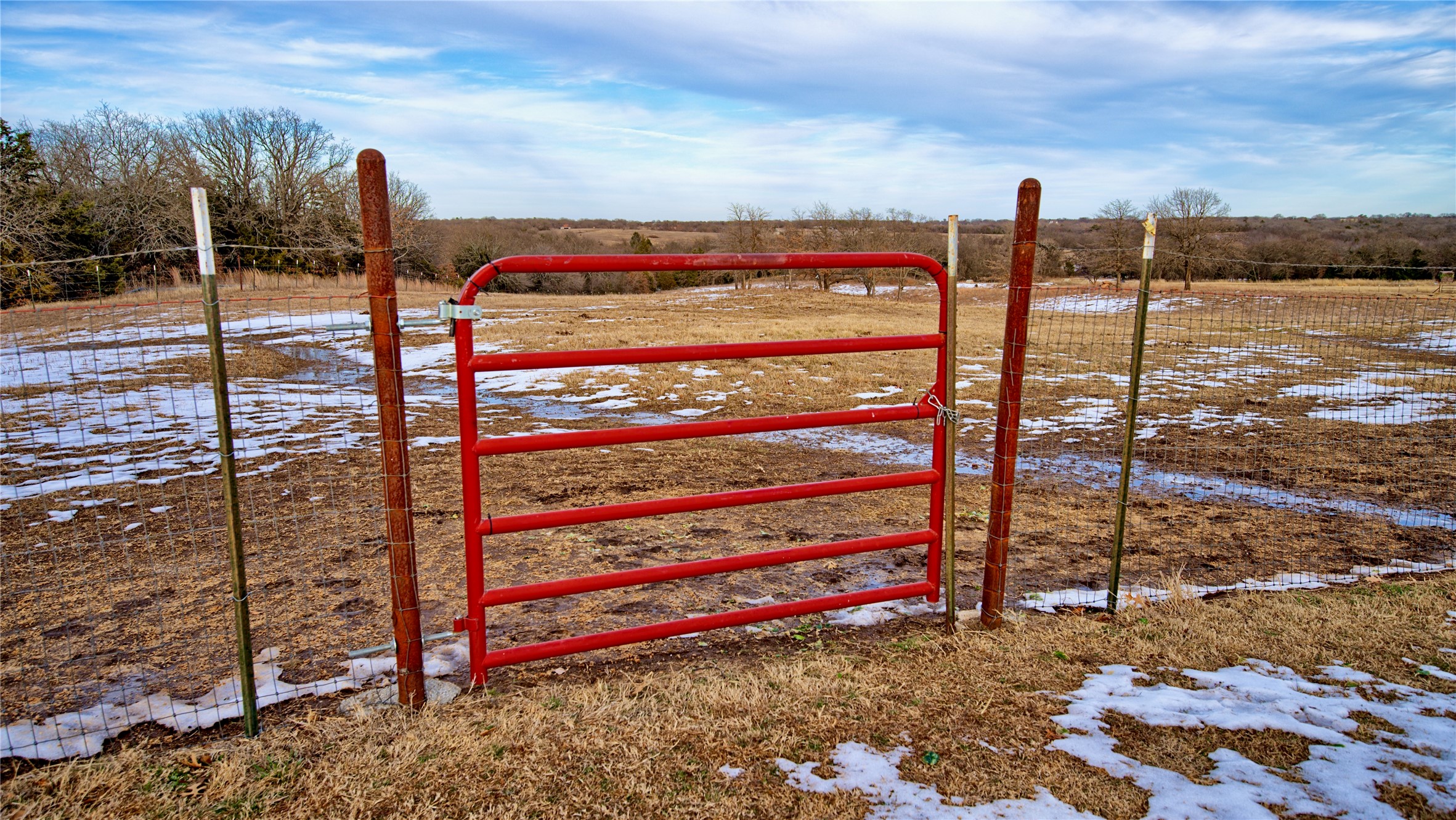 2168 Fruitland Road Sunset TX 76270