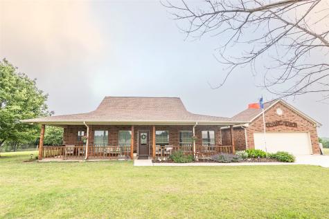 2168 Fruitland Road Sunset TX 76270