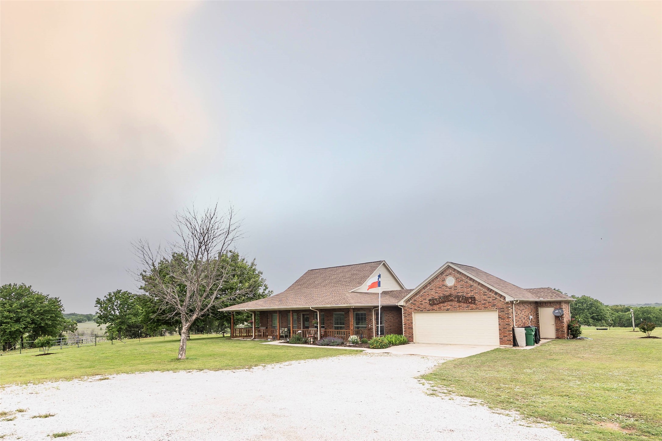 2168 Fruitland Road Sunset TX 76270