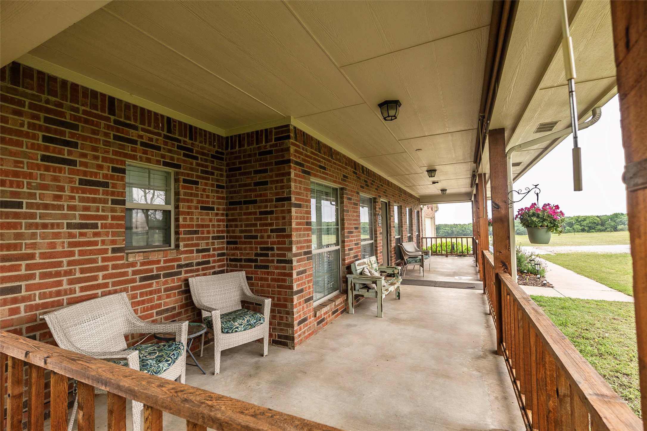 2168 Fruitland Road Sunset TX 76270