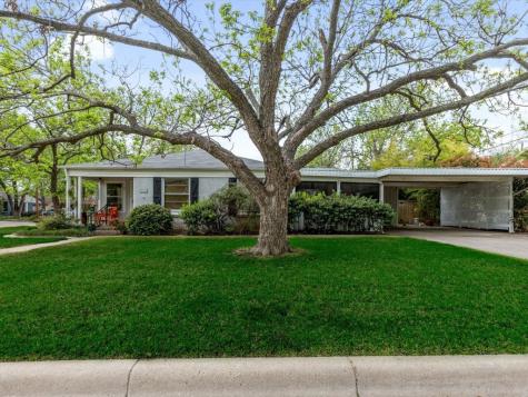 3451 Brady Avenue Fort Worth TX 76109