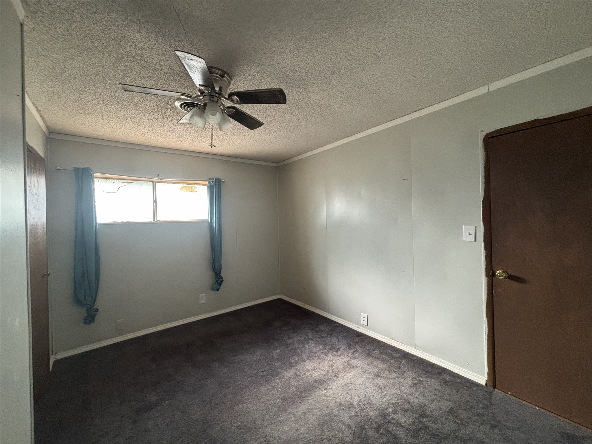 214 E Fourth Henrietta TX 76365