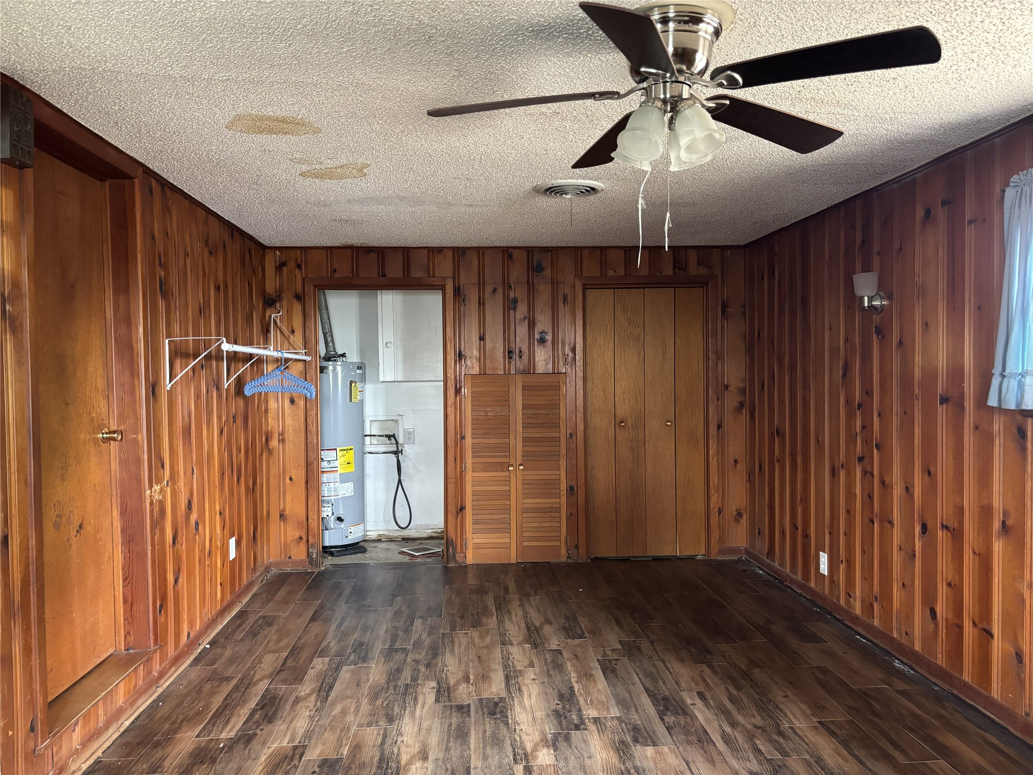 214 E Fourth Henrietta TX 76365