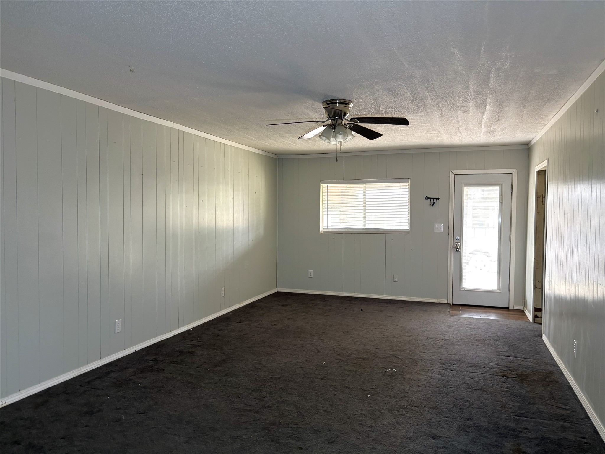 214 E Fourth Henrietta TX 76365