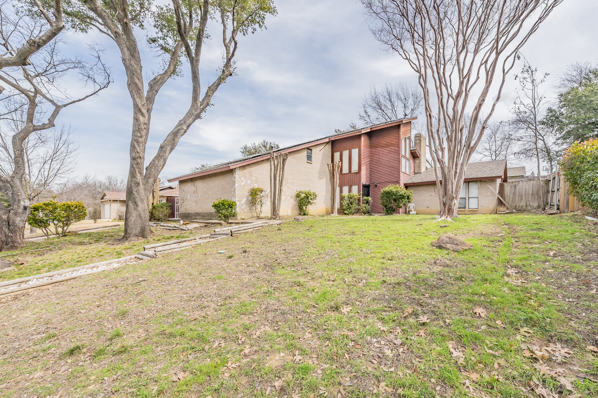 1822 Wildwood Drive Grand Prairie TX 75050