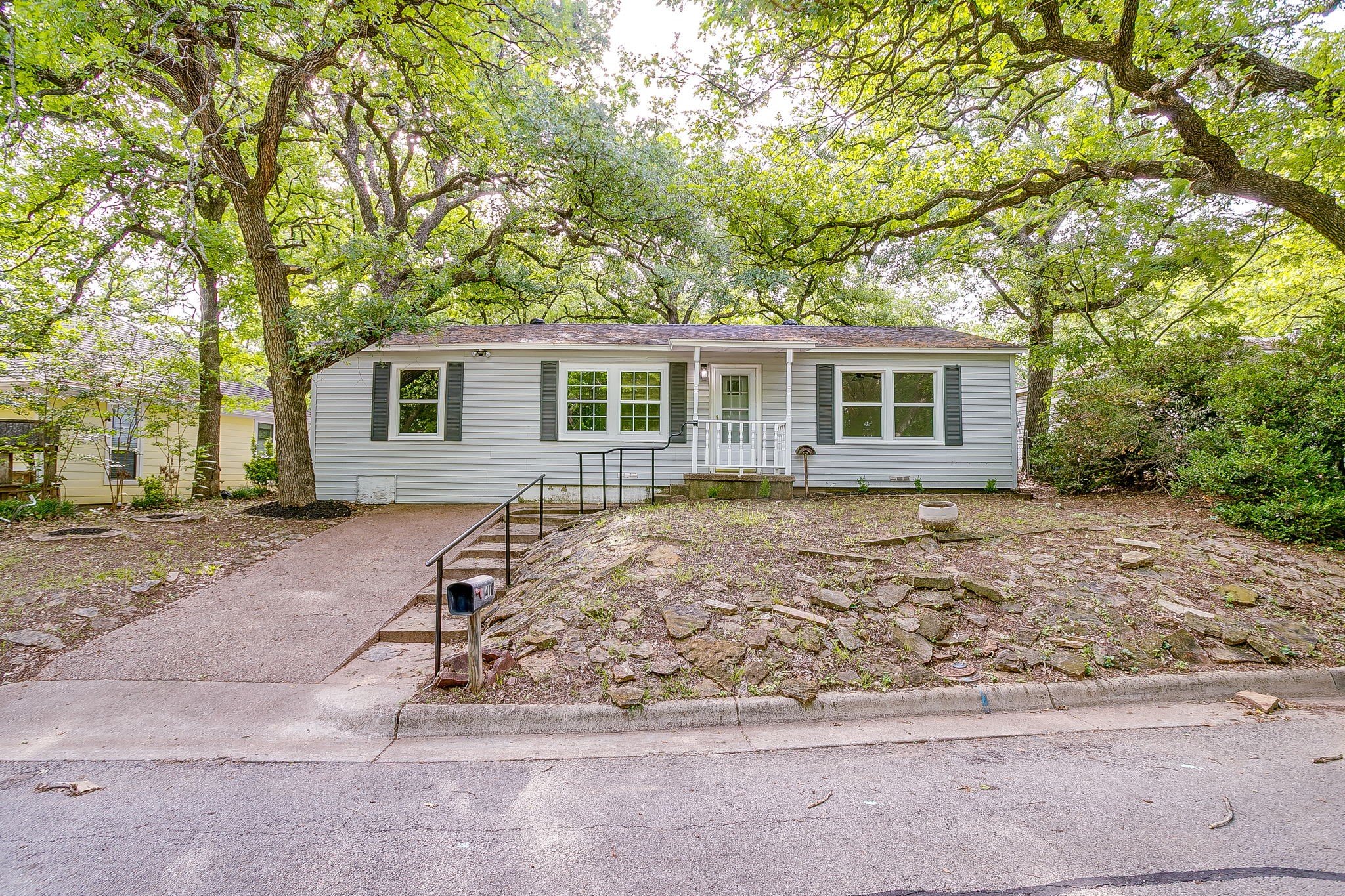 410 Case Street Weatherford TX 76086