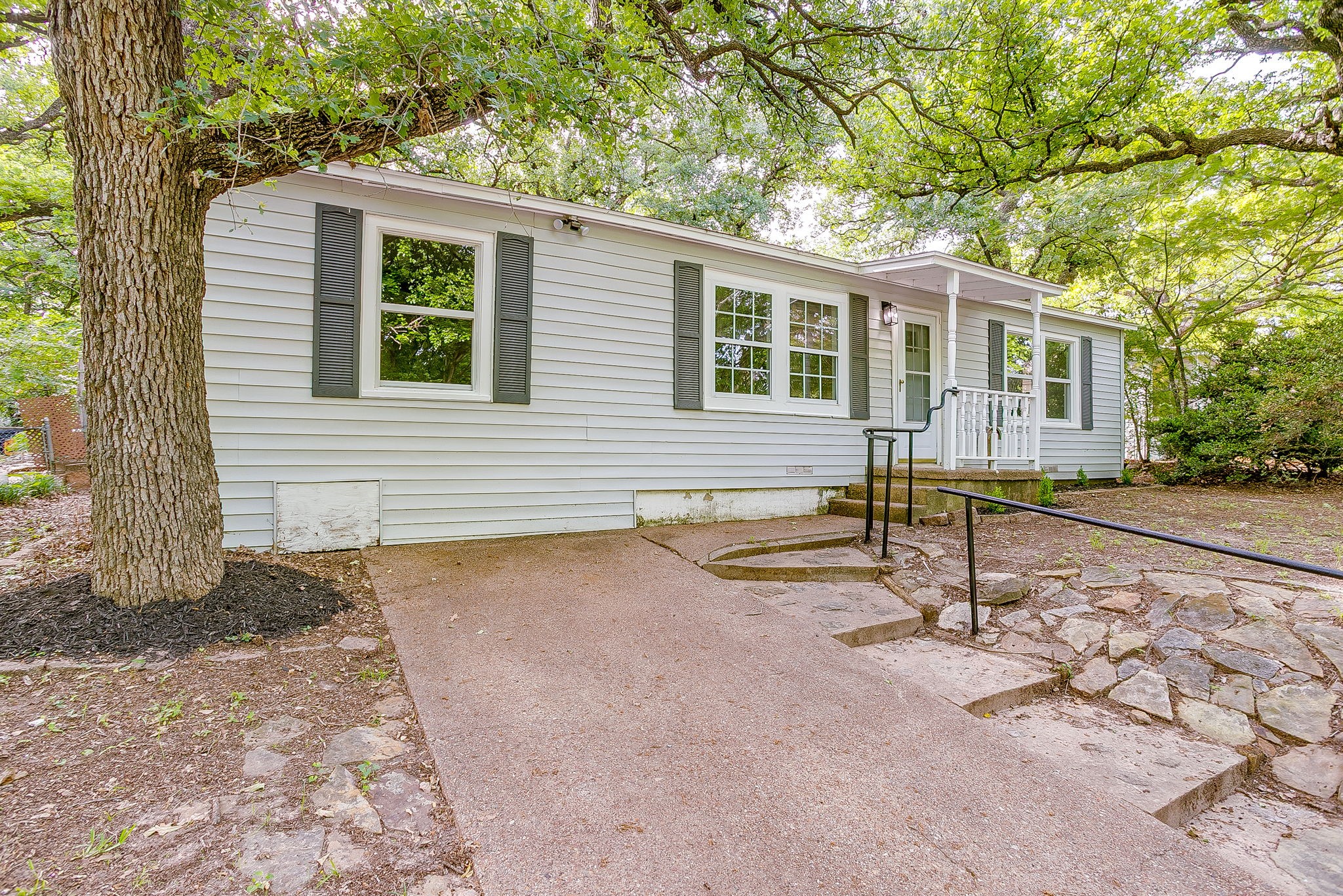 410 Case Street Weatherford TX 76086