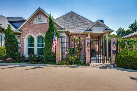 1313 Belle Place Fort Worth TX 76107