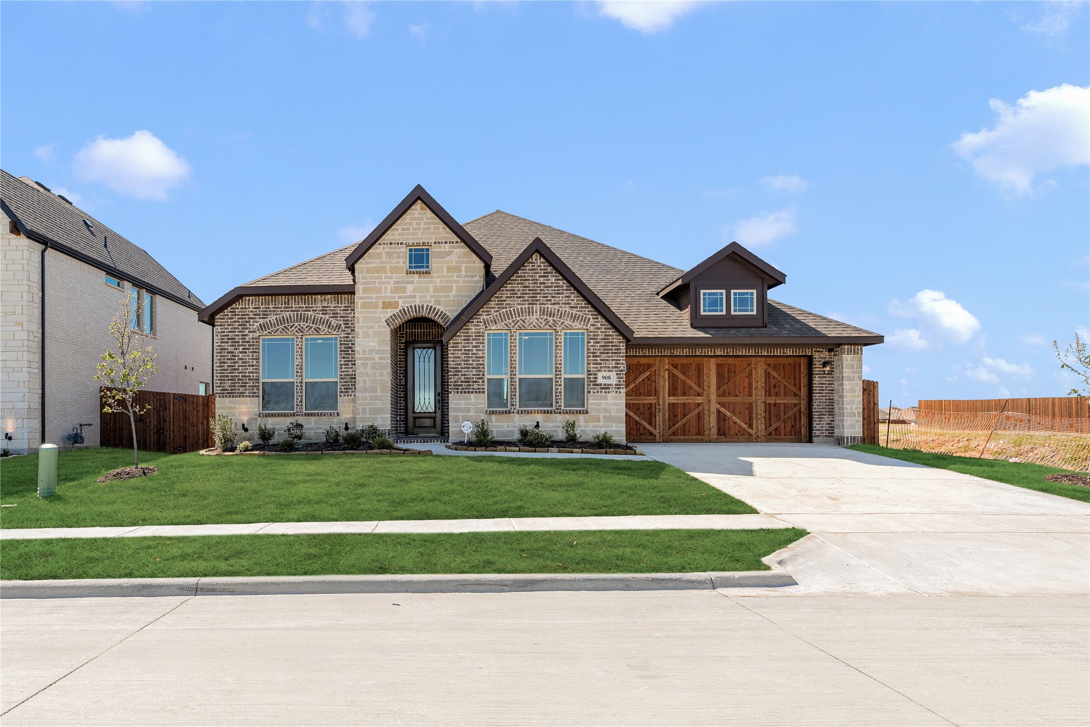 908 Lasalle Drive Red Oak TX 75154