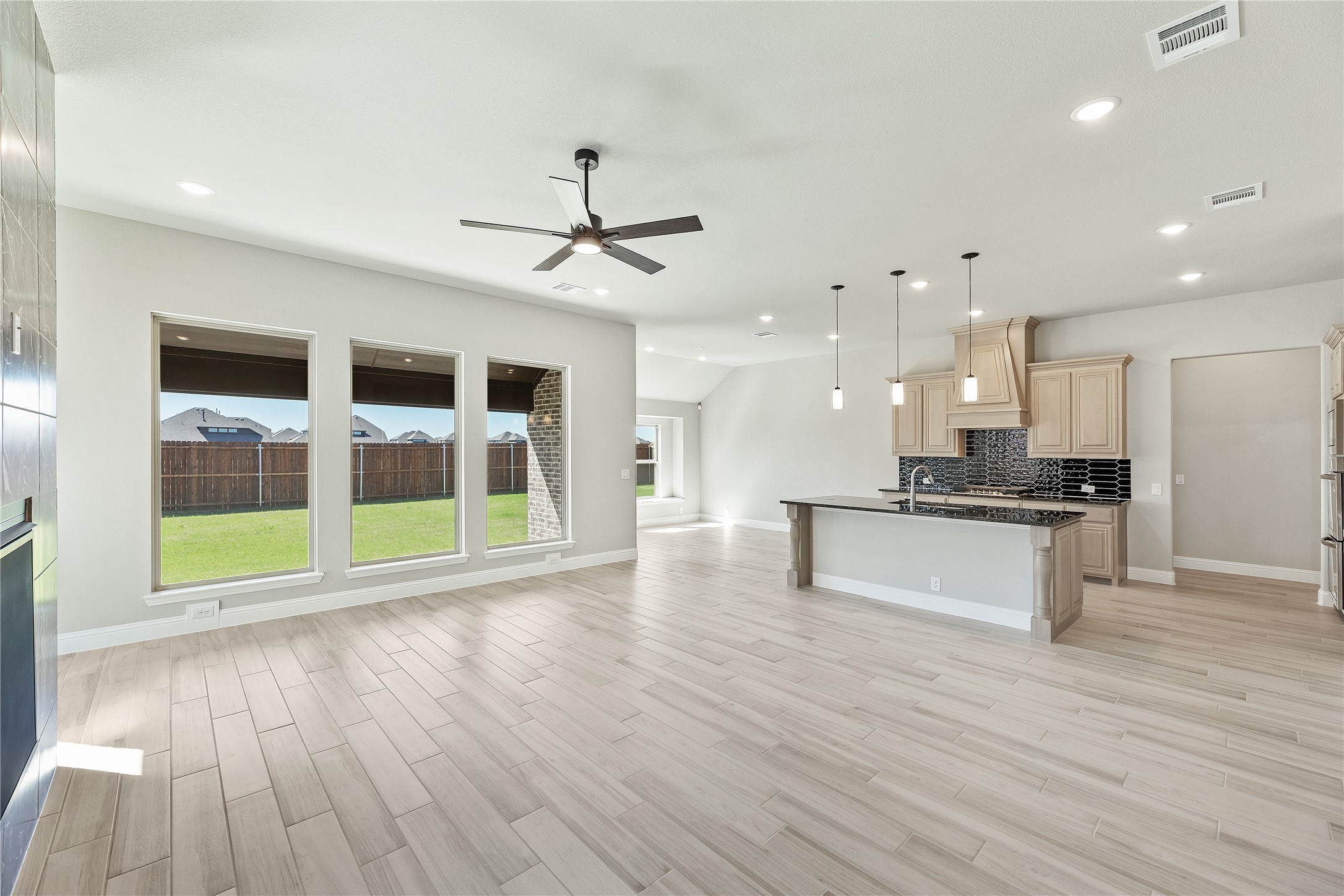 908 Lasalle Drive Red Oak TX 75154