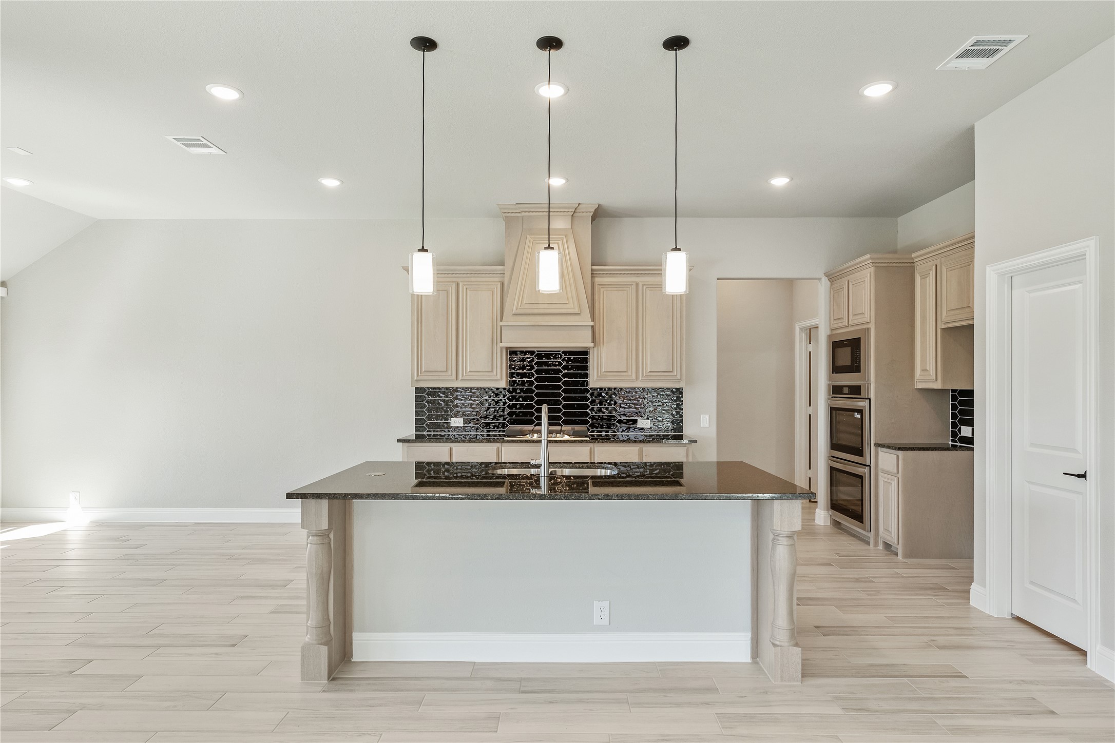 908 Lasalle Drive Red Oak TX 75154