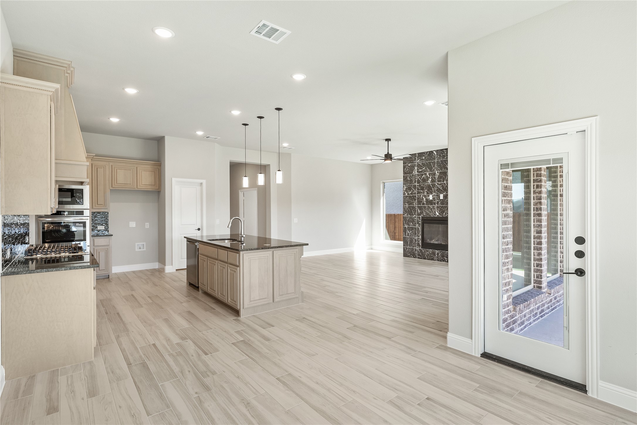 908 Lasalle Drive Red Oak TX 75154