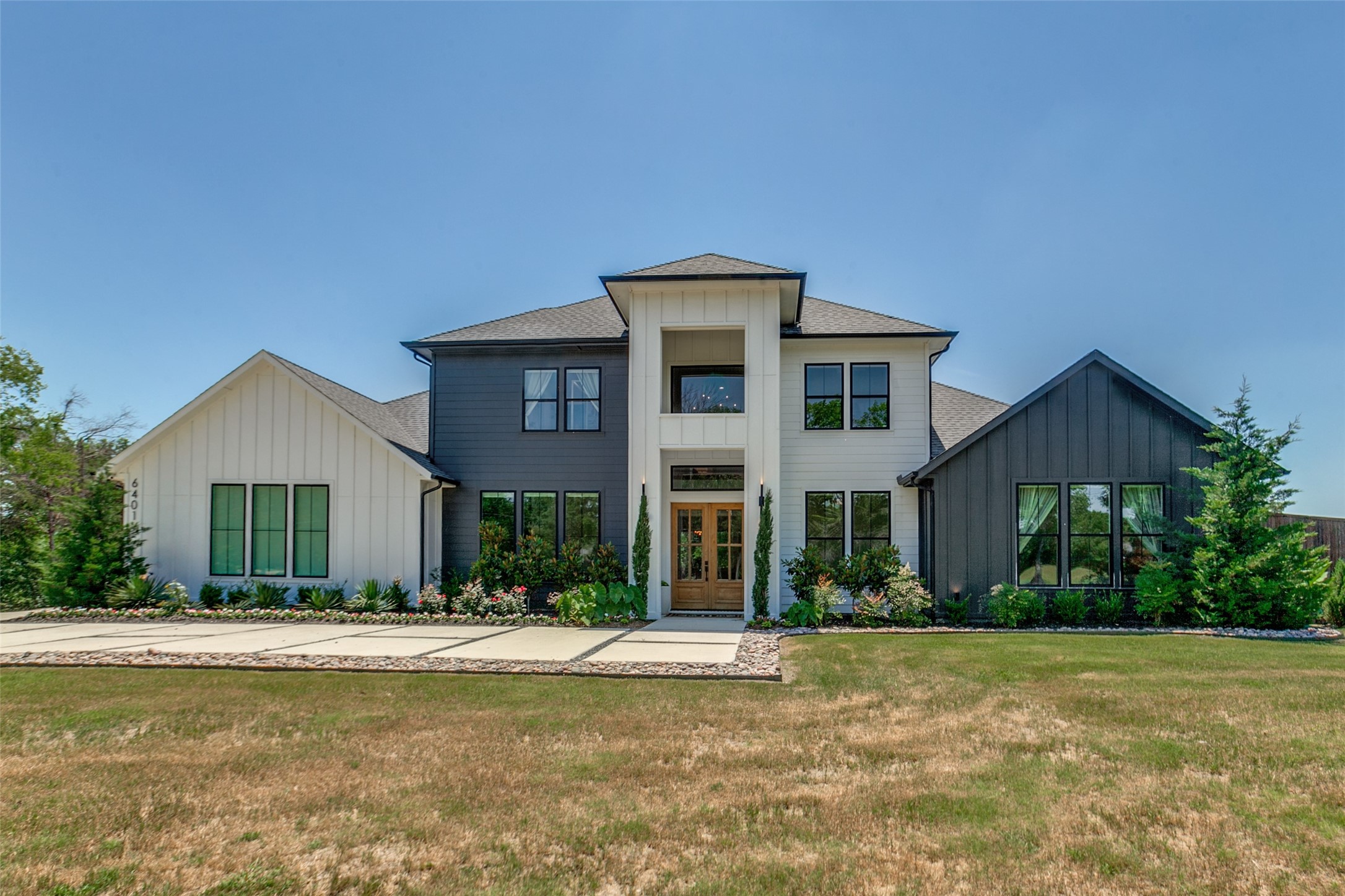 6401 Lyons Road Garland TX 75043