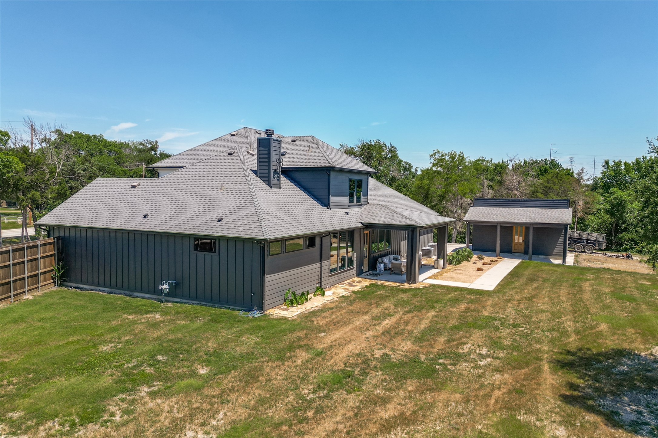 6401 Lyons Road Garland TX 75043