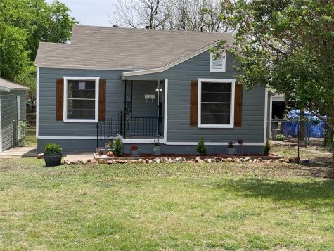 1658 Long Avenue River Oaks TX 76114