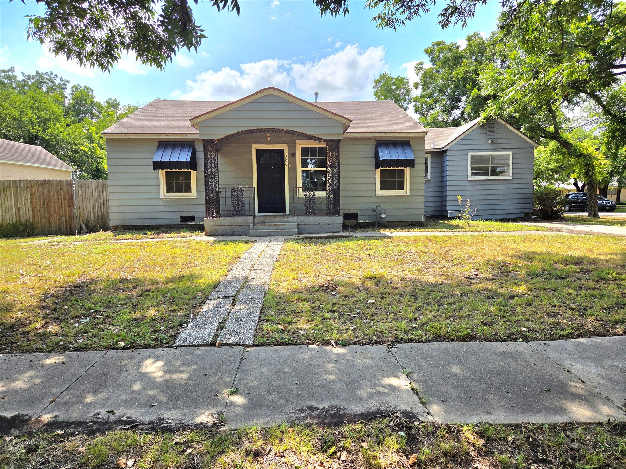 200 S Preston Street Wolfe City TX 75496