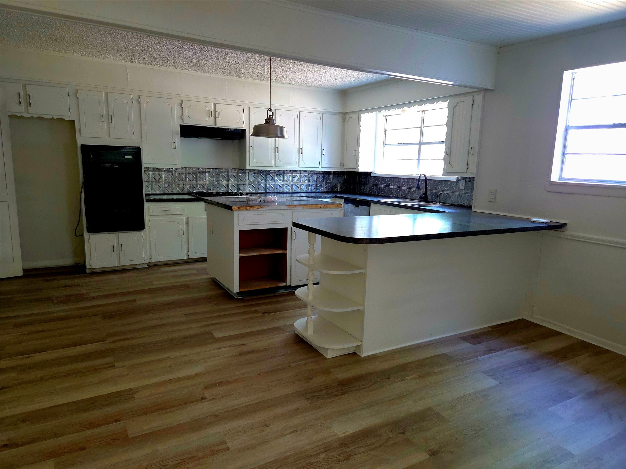 200 S Preston Street Wolfe City TX 75496