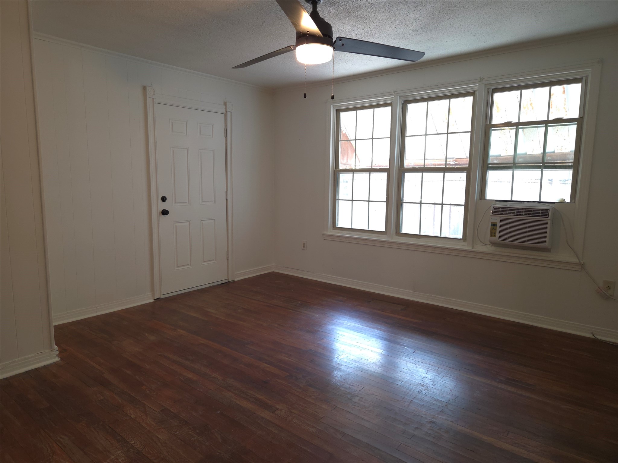200 S Preston Street Wolfe City TX 75496