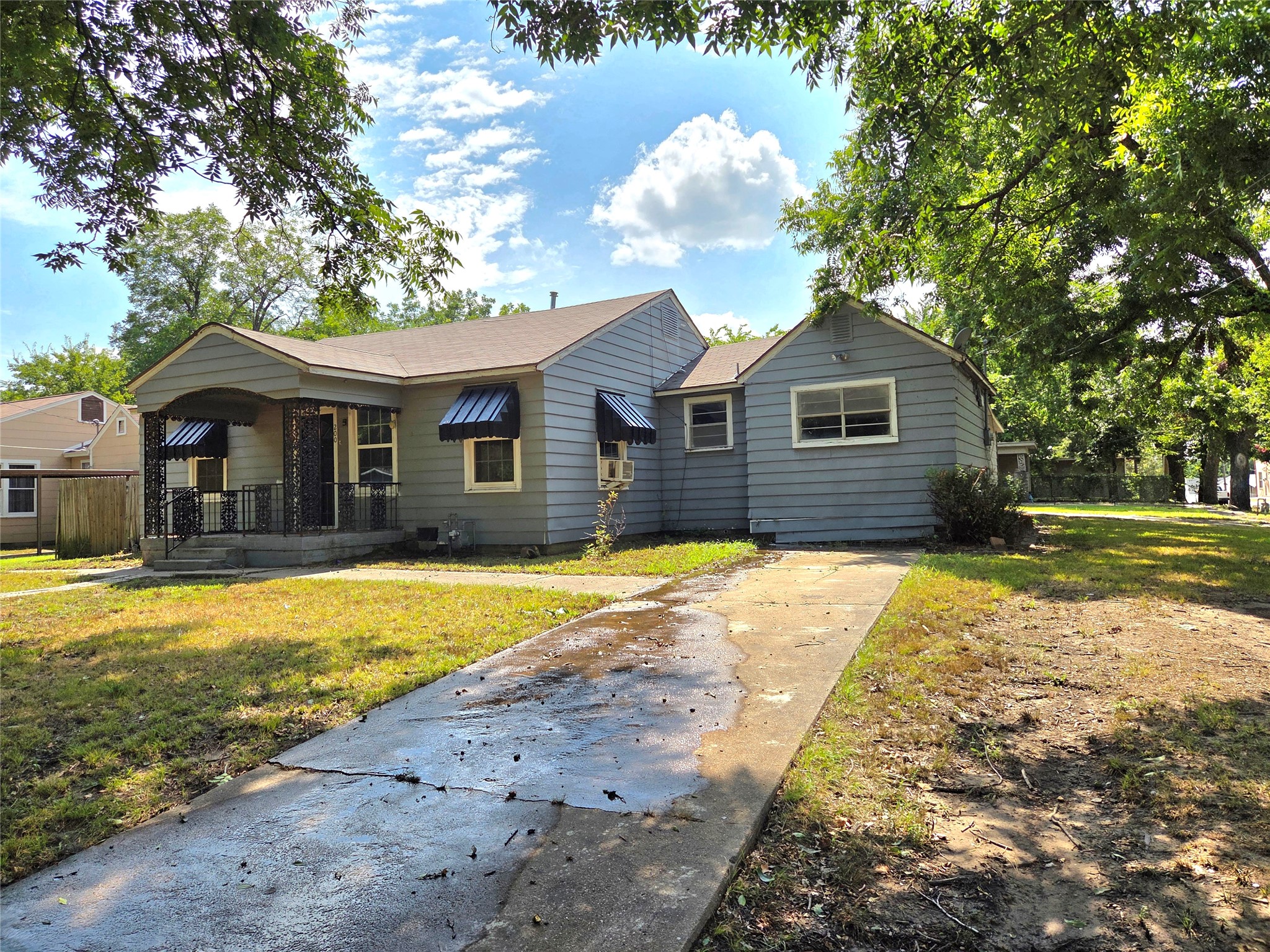 200 S Preston Street Wolfe City TX 75496