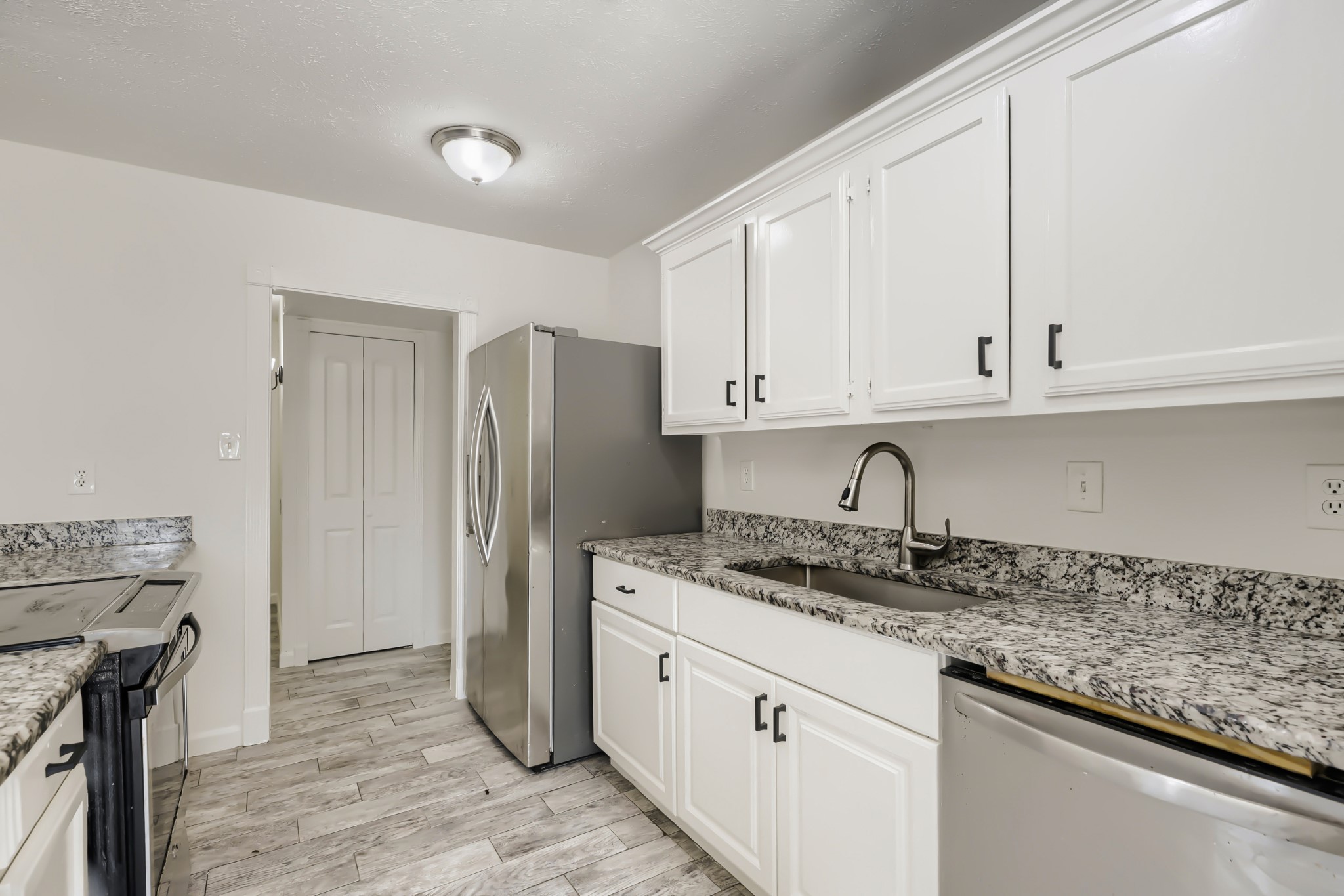 804 Netherland Drive Arlington TX 76017